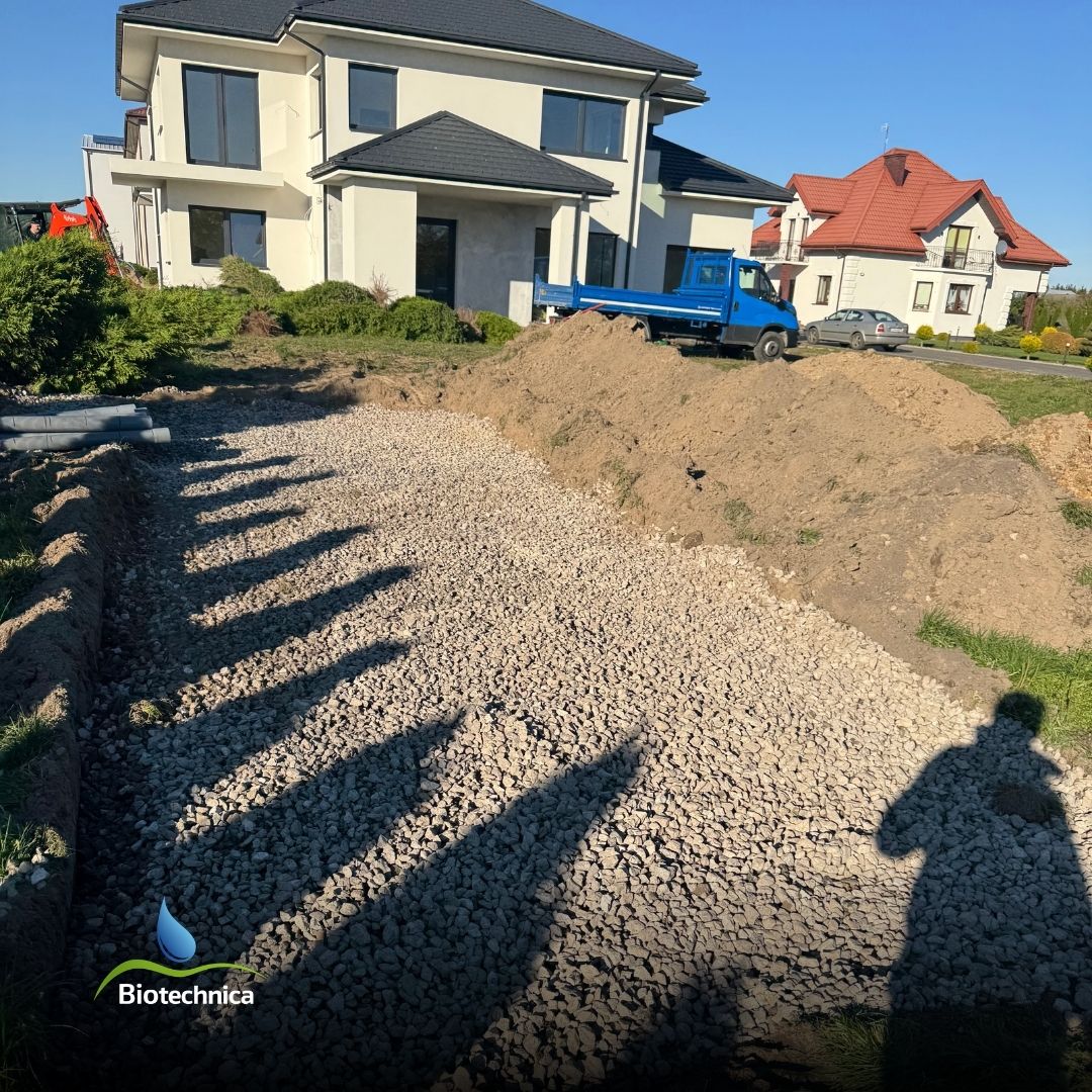 Kruszywo pod drenaż rozsączający oczyszczalni - prace ziemne Radom